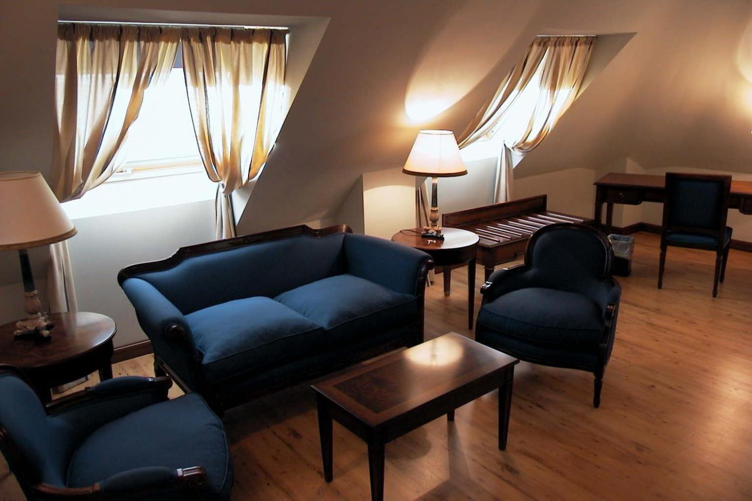 Hotel Santiago Benavente Extérieur photo